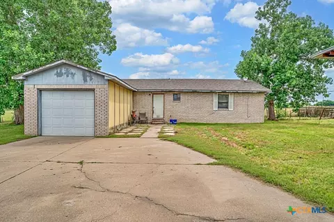 9796 E Us 190 Hwy, Rogers, TX 76569