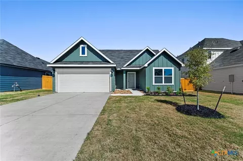 211 Las Lomas Dr, San Marcos, TX 78666