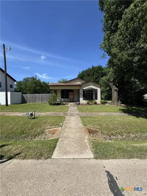 803 Ripley St, Ennis, TX 75119