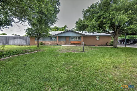 6511 Old Waco Ln, Temple, TX 76502