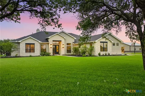 131 Wright Crk, Victoria, TX 77905