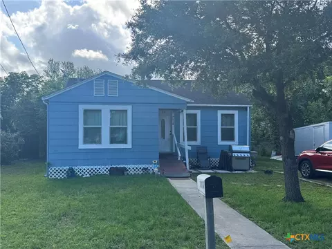 1117 Terrell St, Cuero, TX 77954