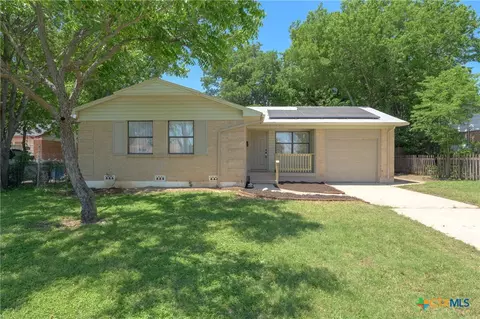 1005 Pine Dr, Killeen, TX 76543