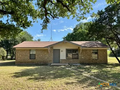 605 River Oaks Dr, Gatesville, TX 76528