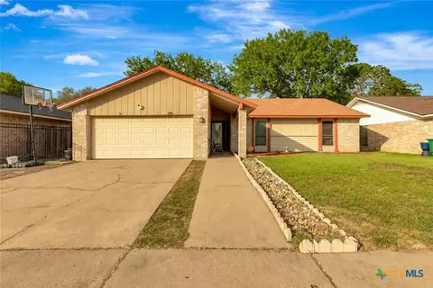 206 Fleetwood Dr, Victoria, TX 77901