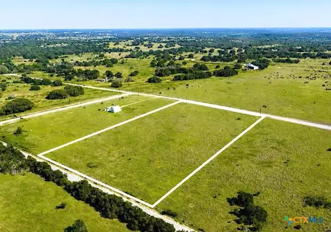 437 Grand Canyon Dr, Oglesby, TX 76561