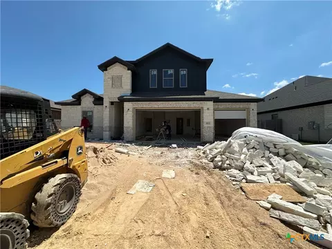 613 Golden Eagle, Salado, TX 76571