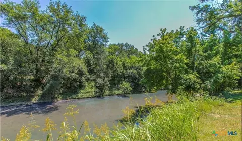 200 Whitsett St, Belton, TX 76513