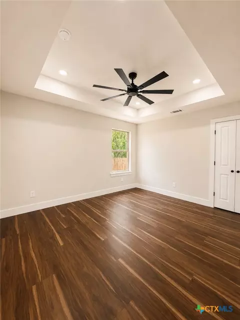 Bedroom - 407 E Lamar Ave, Temple, TX 76501 photo 1 of 4