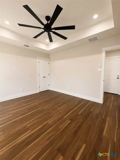Bedroom - 407 E Lamar Ave, Temple, TX 76501 photo 2 of 4