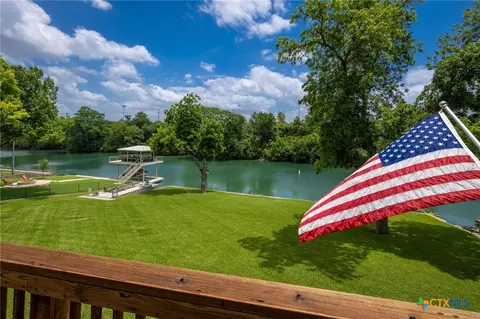 456 Rio Dr, New Braunfels, TX 78130