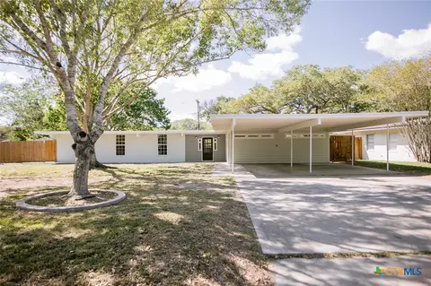 2807 Bluebonnet St, Victoria, TX 77901