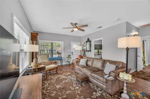 Living - 217 N Walnut Ave, Luling, TX 78648 photo 3 of 3