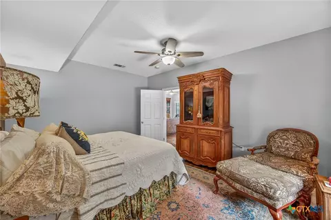 Bedroom - 217 N Walnut Ave, Luling, TX 78648 photo 2 of 3