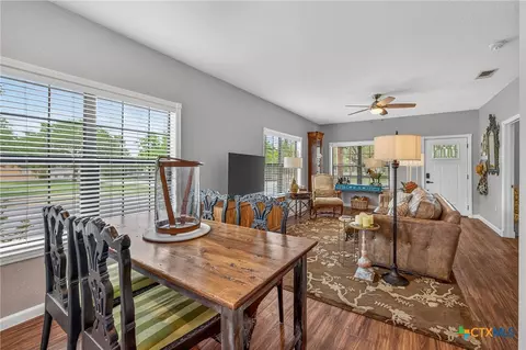 Dining - 217 N Walnut Ave, Luling, TX 78648 photo 1 of 3