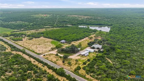 3833 County Road 2880, Bigfoot, TX 78005
