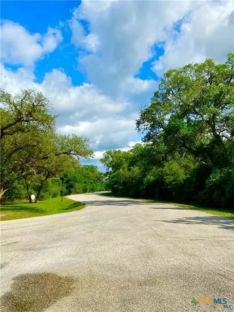 208 Post Oak Rd, Inez, TX 77968 photo 5