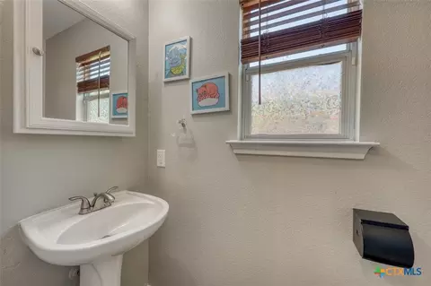 Bath - 136 Dandelion Loop, Kyle, TX 78640 photo 1 of 5