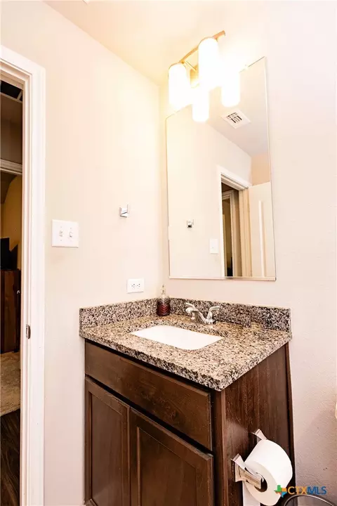 Bath - 903 Fallbrook Dr, Temple, TX 76502 photo 3 of 7
