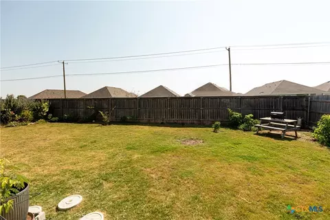 Exterior - 903 Fallbrook Dr, Temple, TX 76502 photo 7 of 7