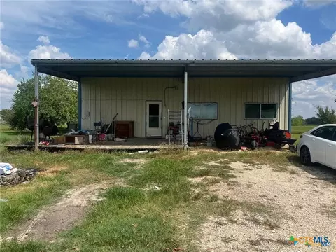 10590 Fm 1593, Lolita, TX 77971