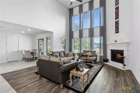 511 Teakmill Trl, San Marcos, TX 78666