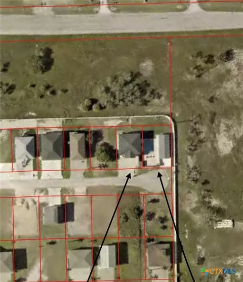 165 Whooping Crane St, Port O'connor, TX 77982