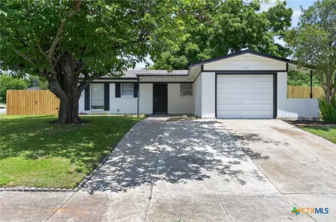 1525 Meadow Dr, Killeen, TX 76549
