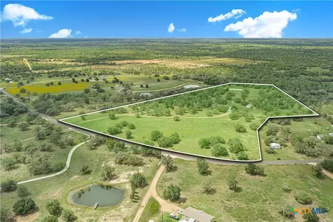 2826 Cattle Guard Rd, Cuero, TX 77954
