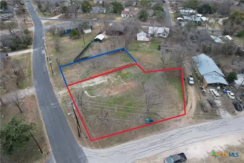 305 Lexington Rd, Elgin, TX 78621