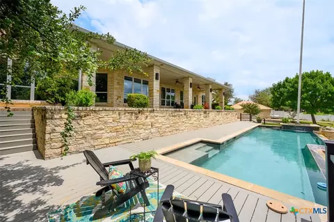 11047 Highview Dr, Belton, TX 76513