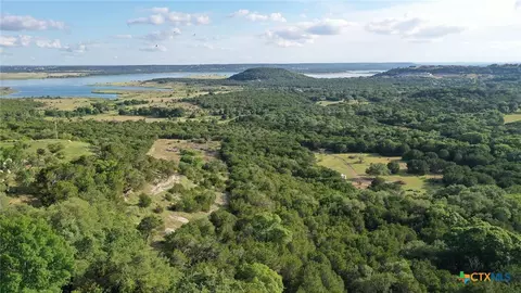 11047 Highview Dr, Belton, TX 76513