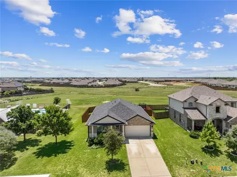 9003 Lake Pointe Dr, Temple, TX 76502