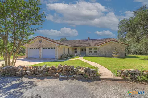 830 Palomino Ln, San Marcos, TX 78666