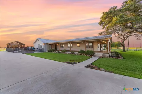 4448 Fm 234, Edna, TX 77957