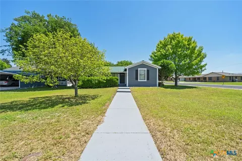 507 Bliss Ln, San Marcos, TX 78666