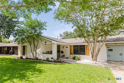 1209 Huck St, Cuero, TX 77954