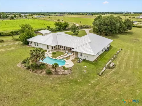 341 Windmill Hl, Salado, TX 76571