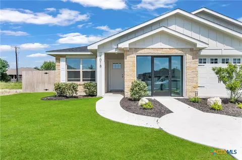 1018 College Ave, Troy, TX 76579