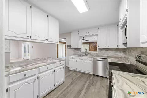 Kitchen - 201 Sandra St, Inez, TX 77968 photo 1 of 3
