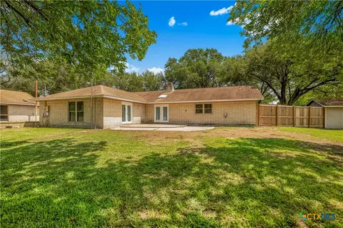 Exterior - 201 Sandra St, Inez, TX 77968 photo 3 of 6