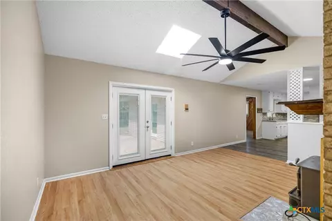 Living - 201 Sandra St, Inez, TX 77968 photo 2 of 6