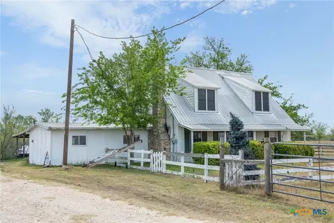 763 Upper Elgin River Rd, Elgin, TX 78621 photo 2