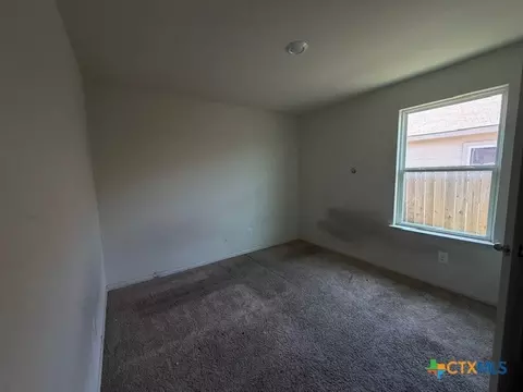 Bedroom - 124 Niven Path, Jarrell, TX 76537 photo 4 of 5