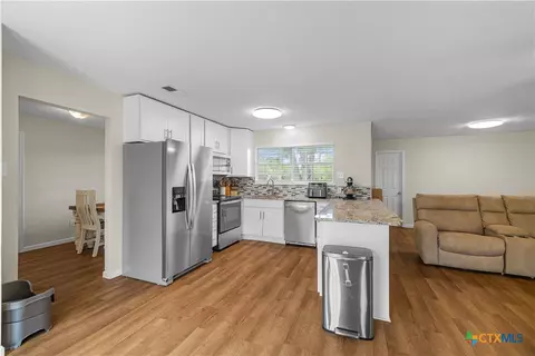 Kitchen - 2631 Benbow Rd, Inez, TX 77968 photo 1 of 3