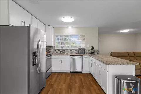 Kitchen - 2631 Benbow Rd, Inez, TX 77968 photo 3 of 3