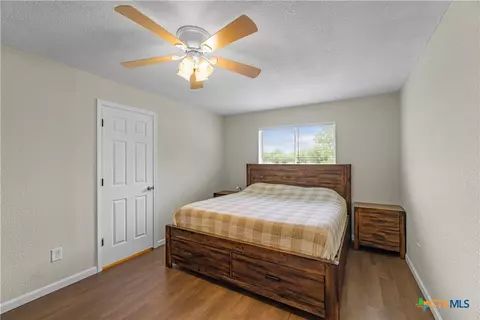 Bedroom - 2631 Benbow Rd, Inez, TX 77968 photo 4 of 5