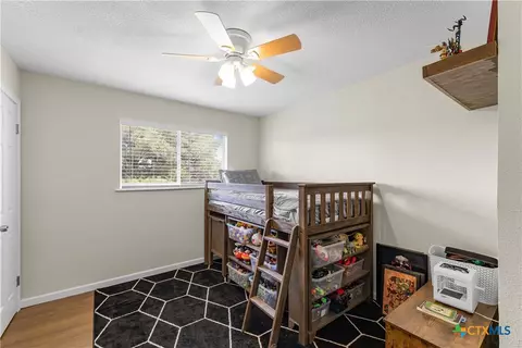 Bedroom - 2631 Benbow Rd, Inez, TX 77968 photo 2 of 5
