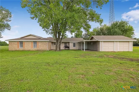 Exterior - 2631 Benbow Rd, Inez, TX 77968 photo 2 of 5