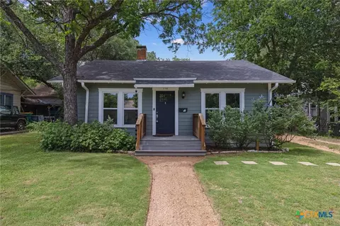 114 E 10th Ave, Belton, TX 76513